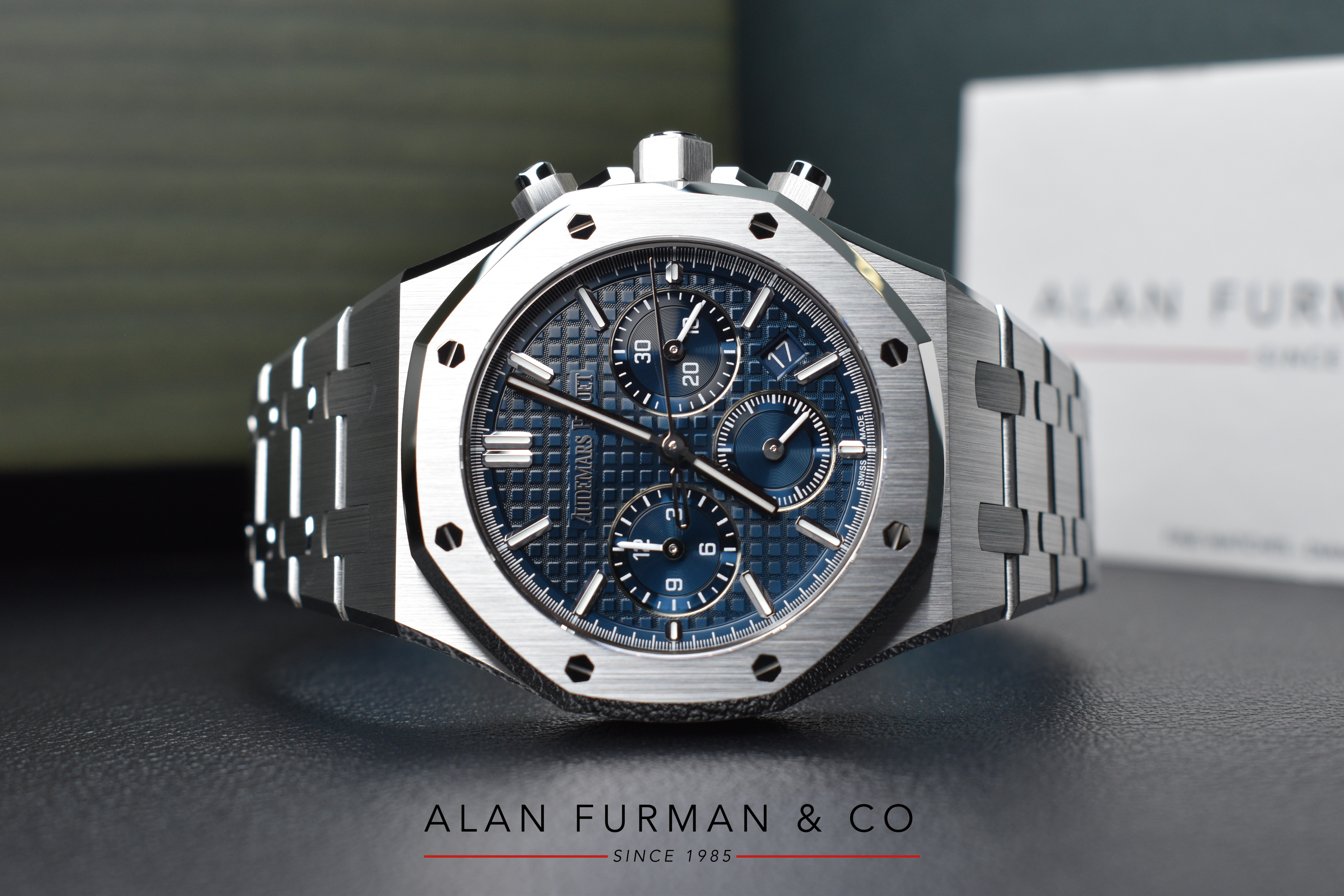 Audemars Piguet Royal Oak (Ref. 26715ST.OO.1356ST.01) - Image 2